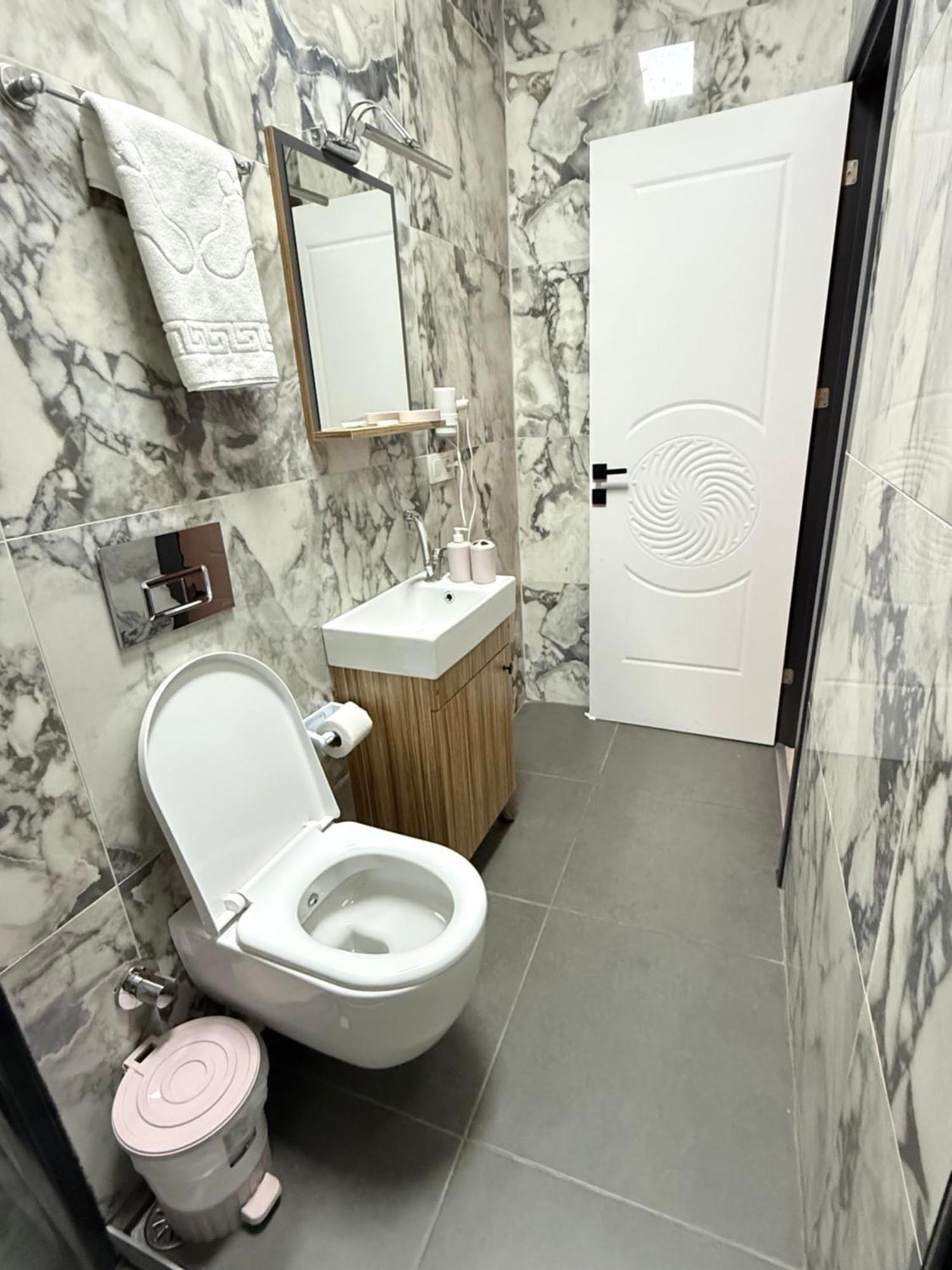 Taksim Alkan Tower Appartement Istanboel